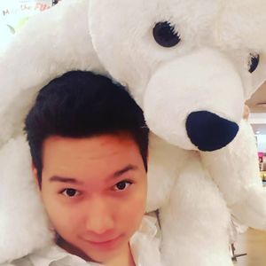 Meet your Posher, Emmanuel